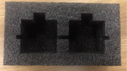 Esponja a prueba de choques del amortiguador del impacto de la espuma del negro de EPDM EPE para empaquetar