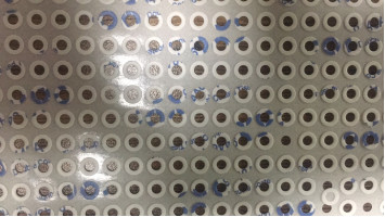 Material de revestimiento doble cortado con tintas pequeño agujero 0.15m m de la cinta 9448A del tejido