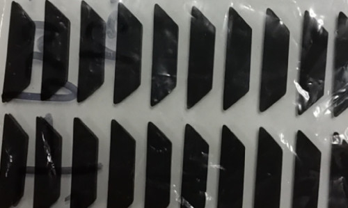 Resbalón anti a prueba de calor adhesivo del cojín ASTM D1894 del silicón 75 grados de dureza