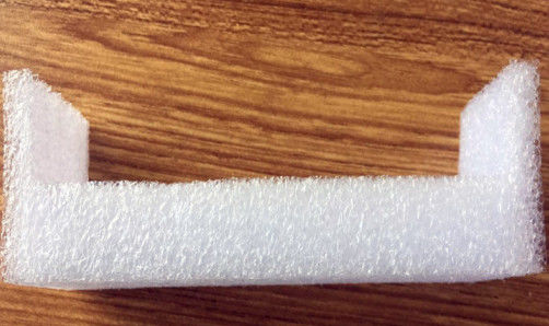 La hoja de embalaje extensible de la espuma de EPE 48x72 avanza lentamente el amortiguador de choque de la caja