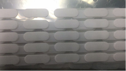 Luz anti del rasguño que difunde el material del policarbonato con la parte posterior adhesiva de 3M 467